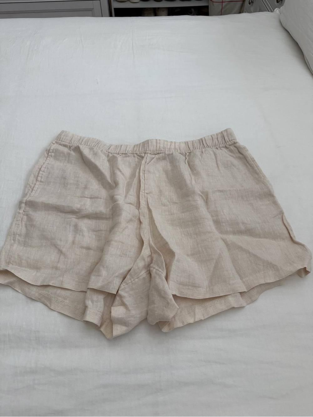 H&M Light Beige High-Waist Linen-Blend Shorts